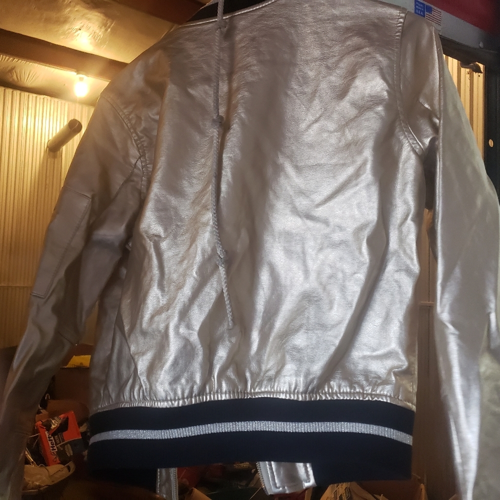 Jacket - Picture 3 of 3